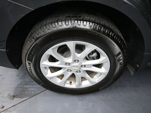 Used 2021 Chevrolet Equinox LS w/ LS Convenience Package image 22