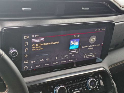 Used 2023 GMC Sierra 1500 AT4 w/ Technology Package image 29