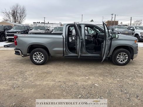 Used 2025 Chevrolet Silverado 1500 LT AWD/4WD image 19