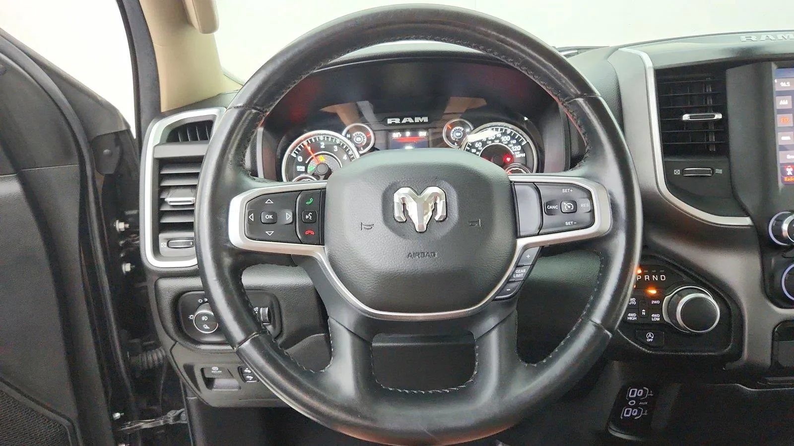 Used 2019 RAM 1500 Big Horn AWD/4WD image 38
