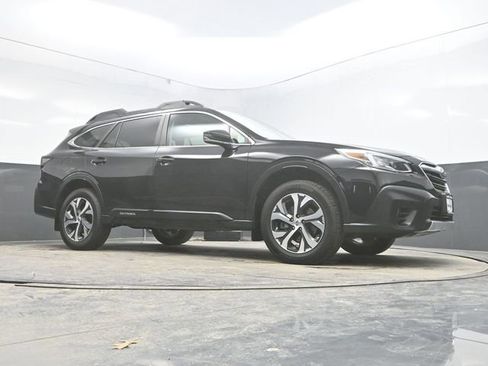 Used 2021 Subaru Outback Limited image 24