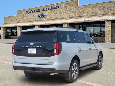 New 2027 Ford Expedition Active RWD image 5