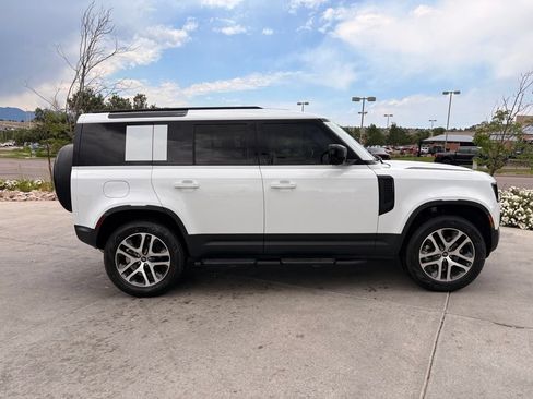 Used 2025 Land Rover Defender 110 S AWD/4WD image 8