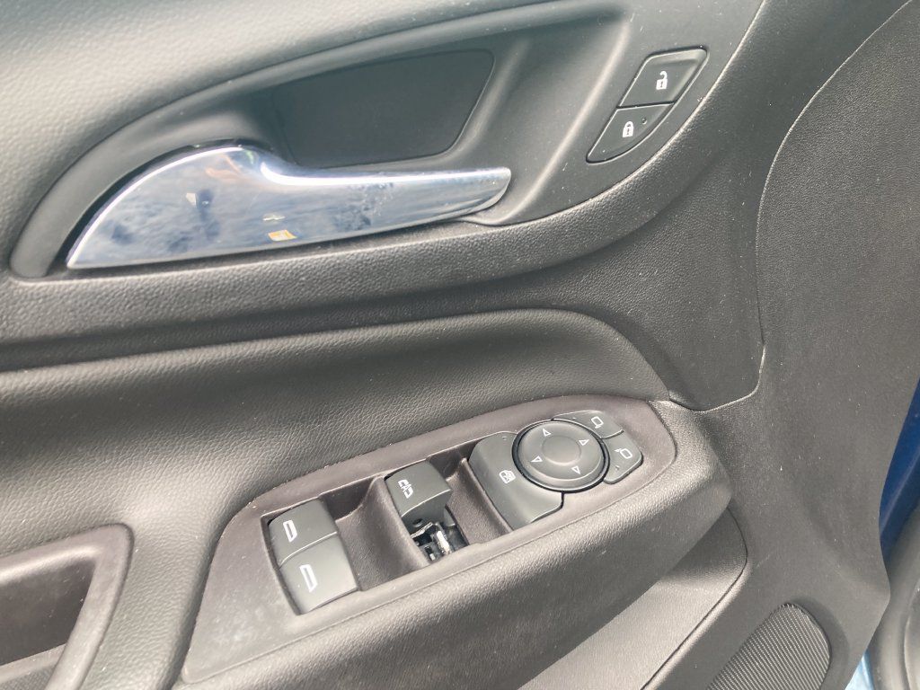 Used 2021 Chevrolet Equinox LT AWD/4WD image 14