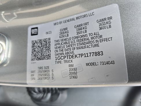 Used 2023 Chevrolet Colorado Z71 w/ Z71 Convenience Package 2 image 34