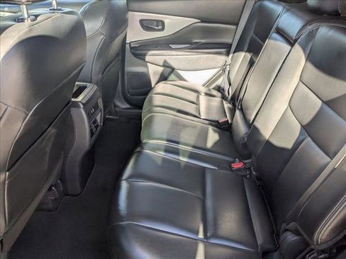 Used 2023 Nissan Murano SV image 17