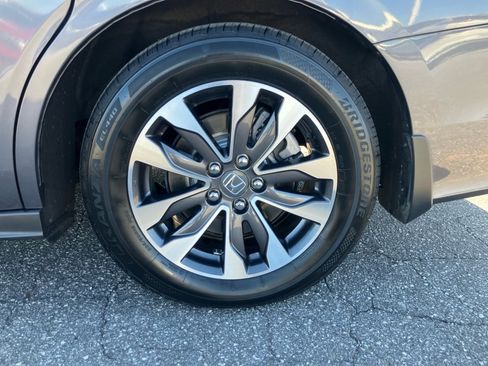 Certified 2024 Honda Odyssey EX-L image 22