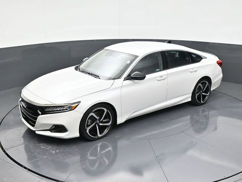 Used 2021 Honda Accord Sport Special Edition image 12