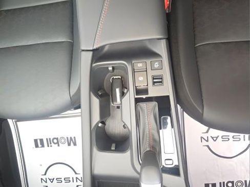 New 2026 Nissan Sentra SR w/ SR Premium Package FWD image 20