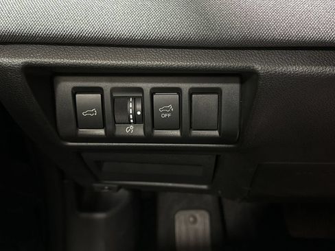 Used 2023 Subaru Outback Premium AWD/4WD image 18