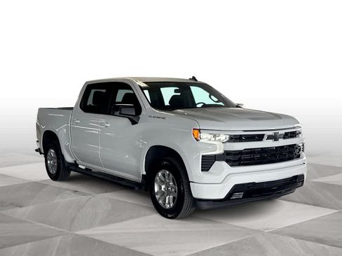 Used 2025 Chevrolet Silverado 1500 RST RWD image 2