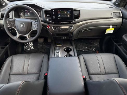 Certified 2024 Honda Passport TrailSport image 17