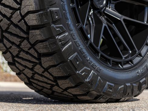 New 2025 Ford Bronco Badlands image 18