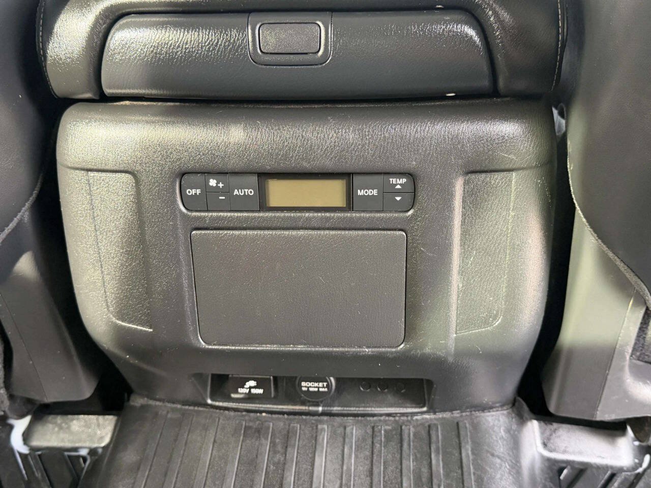 Used 2017 Nissan Armada SL w/ Technology Package AWD/4WD image 32