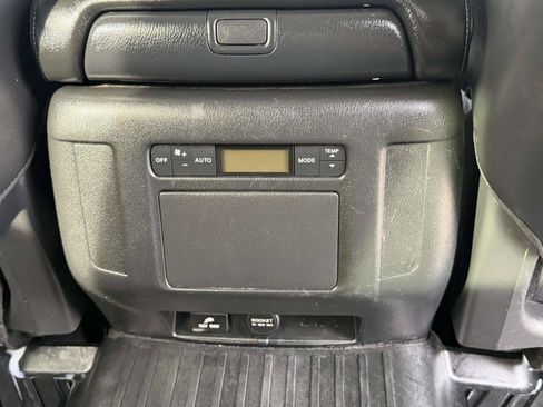 Used 2017 Nissan Armada SL w/ Technology Package AWD/4WD image 32