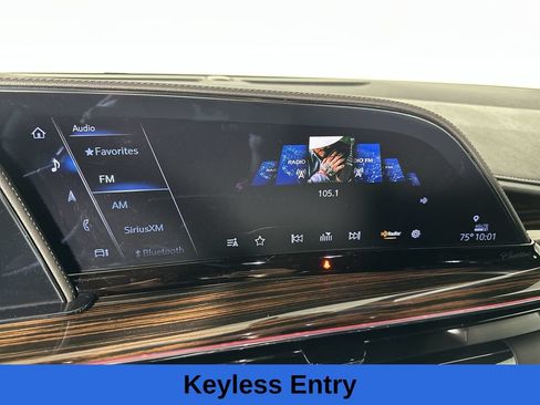 Used 2023 Cadillac Escalade ESV Premium Luxury w/ LPO, Floor Liner Package AWD/4WD image 16