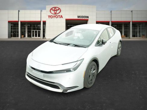 New 2026 Toyota Prius Plug-In Hybrid image 5