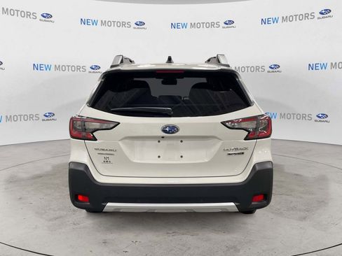Used 2023 Subaru Outback Touring image 4