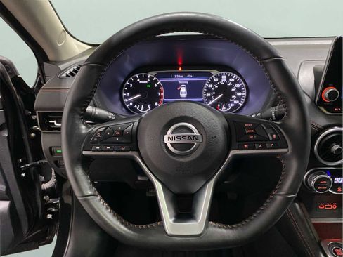 Used 2021 Nissan Sentra SR w/ SR Premium Package image 14