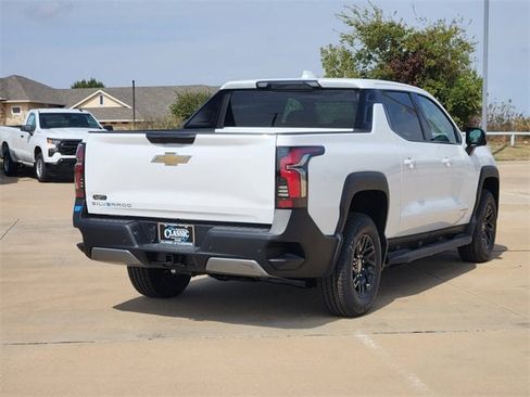 New 2026 Chevrolet Silverado EV LT image 6