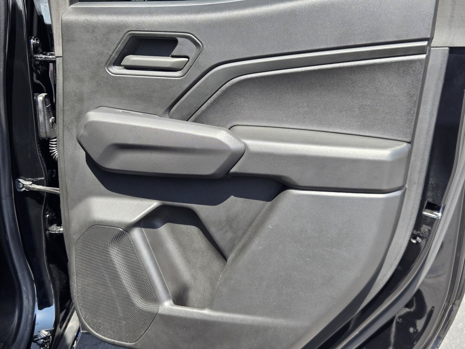 Used 2023 Chevrolet Colorado Trail Boss w/ Technology Package AWD/4WD image 30