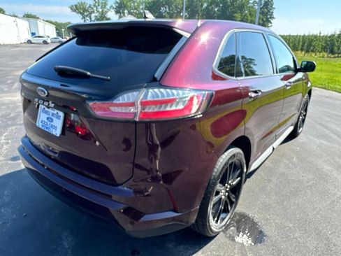 Used 2023 Ford Edge ST-Line AWD/4WD image 9
