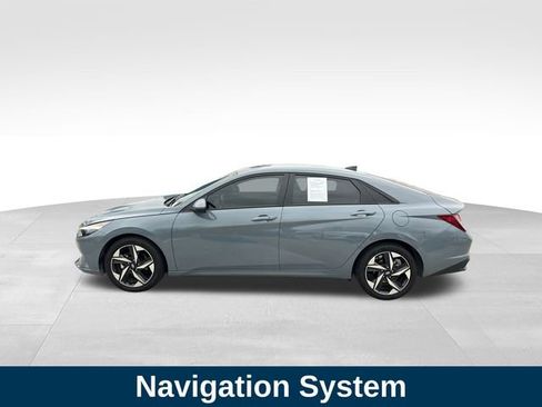 Used 2023 Hyundai Elantra SEL w/ Convenience Package image 2