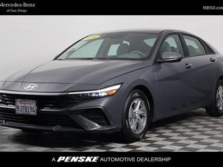 Used 2024 Hyundai Elantra SE FWD video 1