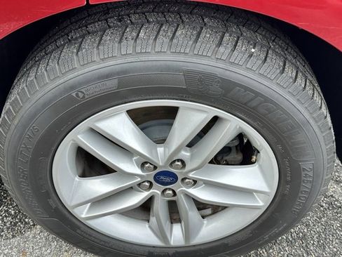 Used 2018 Ford Edge SEL w/ Equipment Group 201A image 21