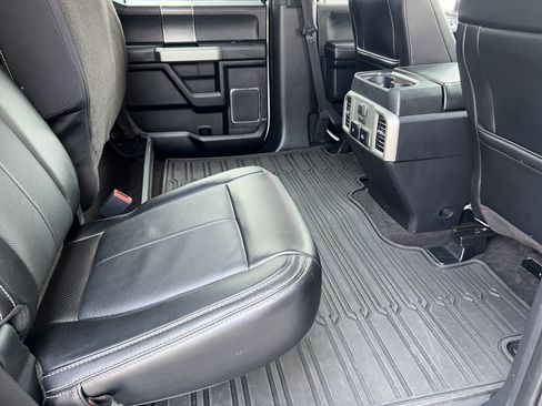 Used 2020 Ford F150 Lariat w/ Equipment Group 502A Luxury AWD/4WD image 17