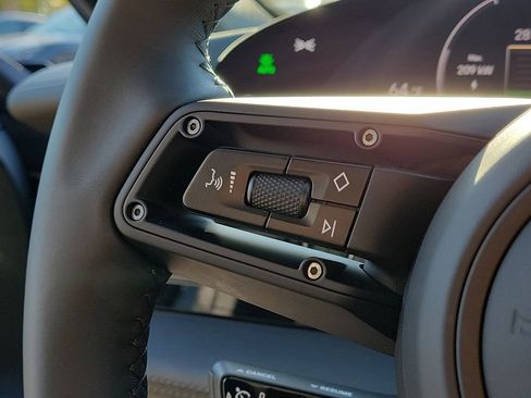 New 2026 Porsche Taycan image 36