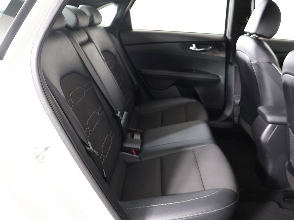 Used 2024 Kia Forte GT-Line FWD image 32