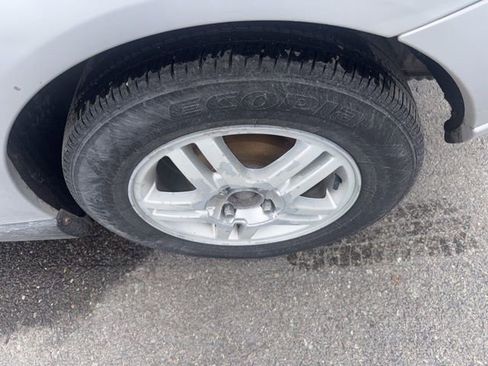 Used 2001 Ford Focus ZX3 Hatchback image 14