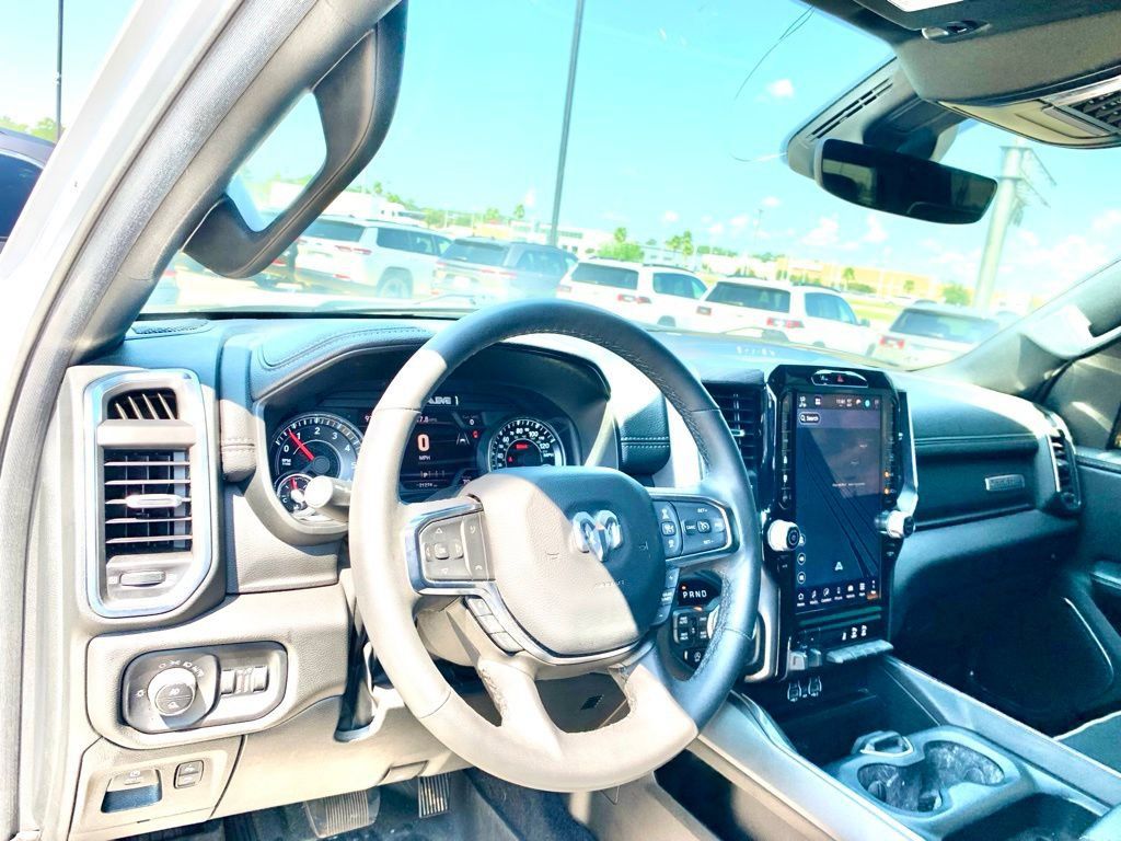 Used 2025 RAM 1500 Laramie w/ Laramie Southwest Edition AWD/4WD image 13