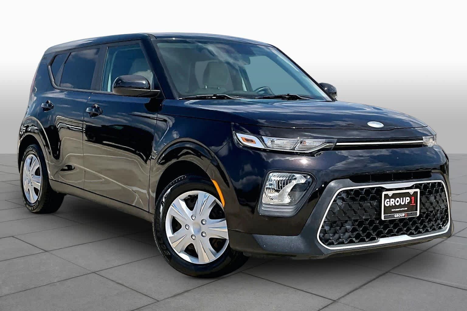 Used 2020 Kia Soul LX FWD image 3