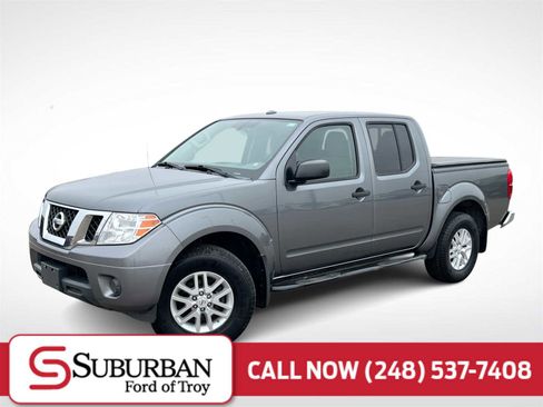 Used 2018 Nissan Frontier SV image 1