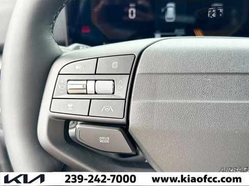 New 2026 Kia Sportage EX w/ EX Panorama Roof Package image 35