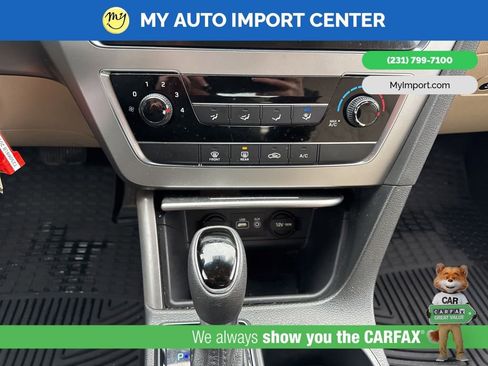 Used 2015 Hyundai Sonata SE image 22
