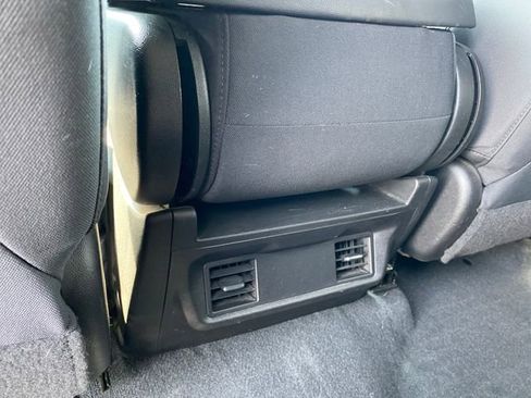 Used 2021 Chevrolet Silverado 1500 Custom AWD/4WD image 19