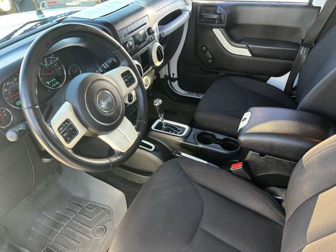 Used 2018 Jeep Wrangler Unlimited Sport image 20