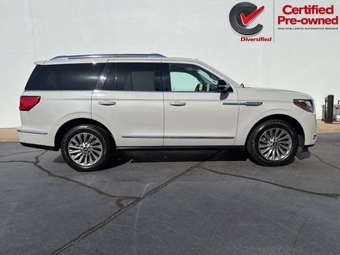 Used 2020 Lincoln Navigator 2WD image 11