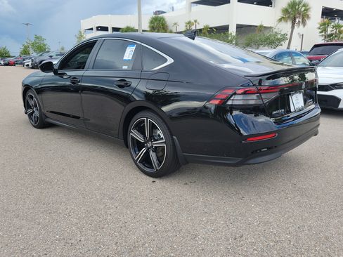 Certified 2025 Honda Accord Sport image 4