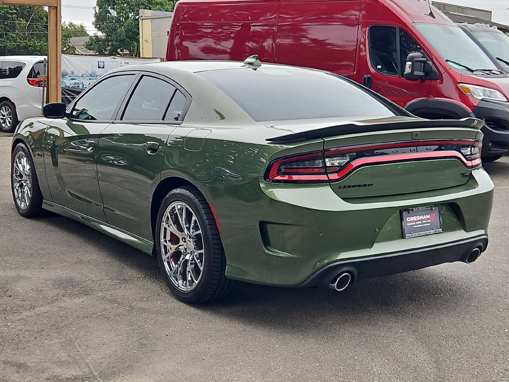 Used 2023 Dodge Charger R/T w/ Plus Group RWD image 5
