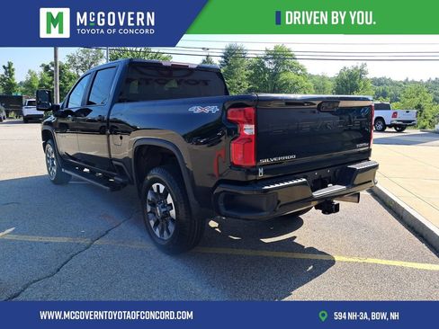 Used 2021 Chevrolet Silverado 2500 Custom w/ Custom Value Package AWD/4WD image 6