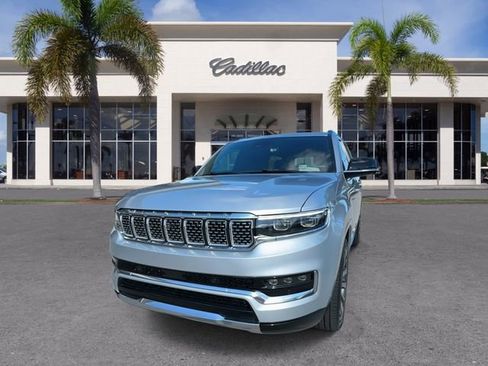 Used 2023 Jeep Grand Wagoneer Series II w/ Flexible Seating Group image 5
