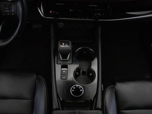 Used 2023 Nissan Rogue SL w/ SL Premium Package image 23