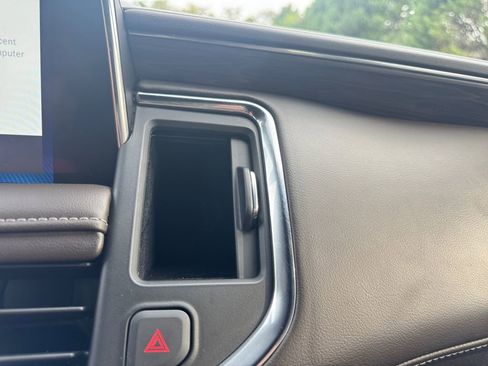 Used 2022 Chevrolet Suburban LT image 26