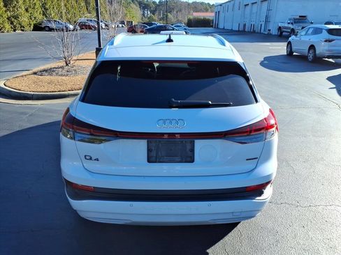 Used 2022 Audi Q4 e-tron Premium Plus image 4