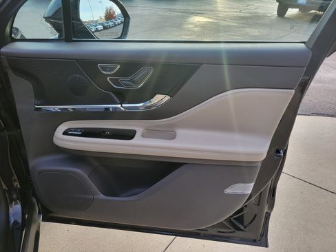 Certified 2024 Lincoln Corsair AWD w/ Equipment Group 101A image 26