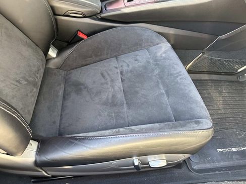 Used 2019 Porsche 911 Carrera GTS image 17